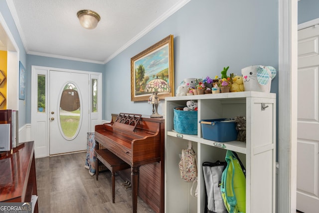 139 Heath Dr S, Macon, GA 31220 - foyer featuring ornamental molding and wood finished floors
