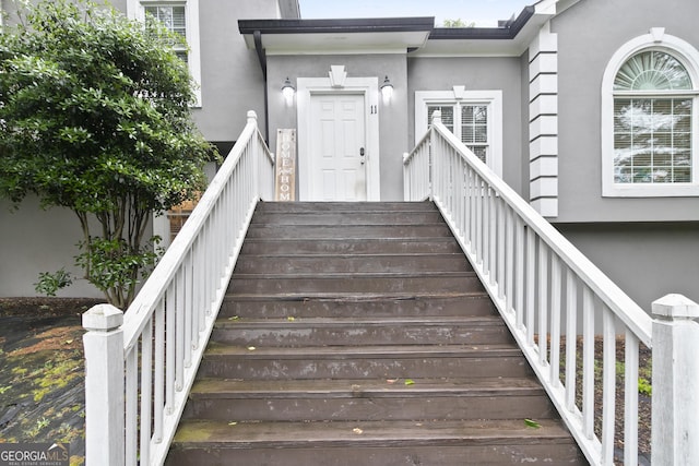 11 Vintage Ct SW, Cartersville, GA 30120 - doorway to property featuring stucco siding