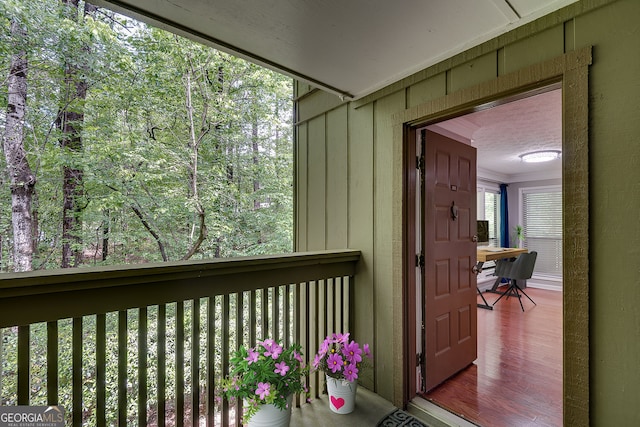 1015 Dunbar Dr, Dunwoody, GA 30338 - view of balcony