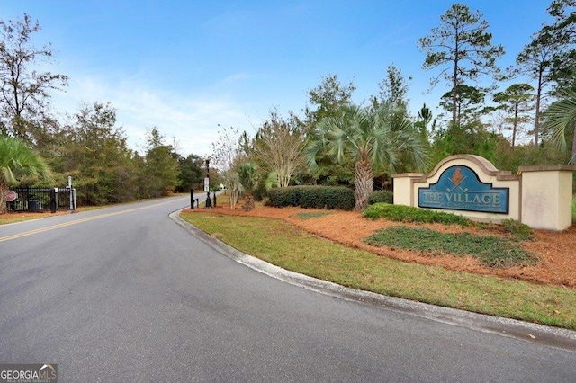 233 Isabella Way, Jesup, GA 31546 - view of asphalt street