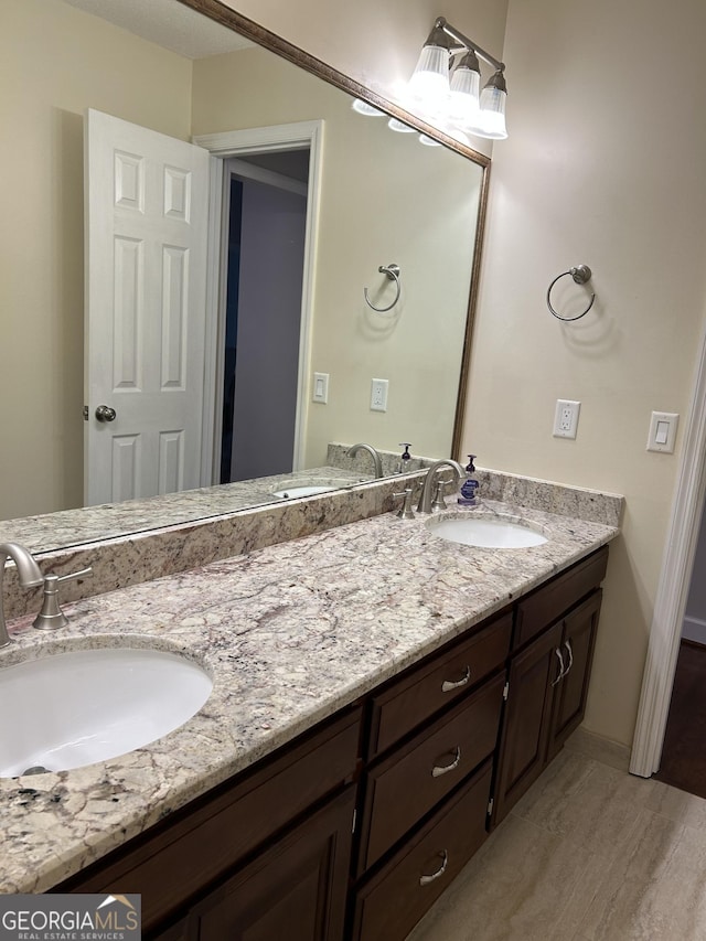 1009 Hunters Pointe Dr, Statesboro, GA 30461 - bathroom with double vanity