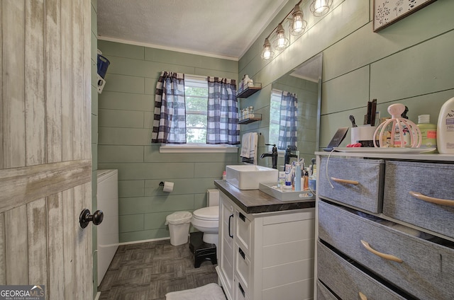 7 Valley View Dr, Cartersville, GA 30120 - full bath featuring crown molding and vanity
