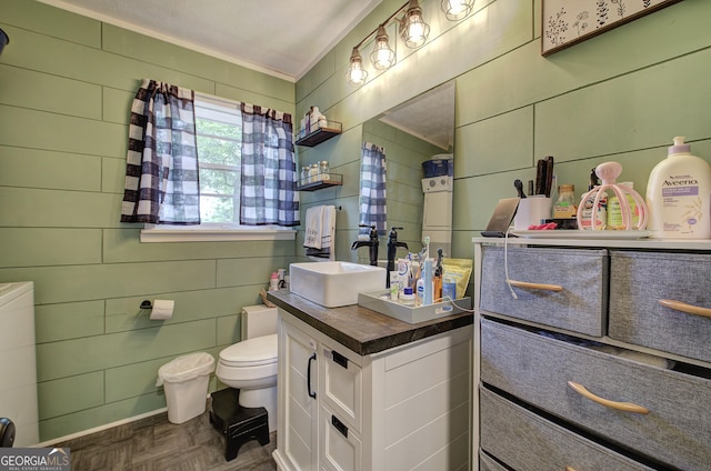 7 Valley View Dr, Cartersville, GA 30120 - bathroom with vanity and ornamental molding