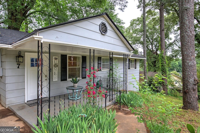 7 Valley View Dr, Cartersville, GA 30120 - ranch-style home featuring covered porch