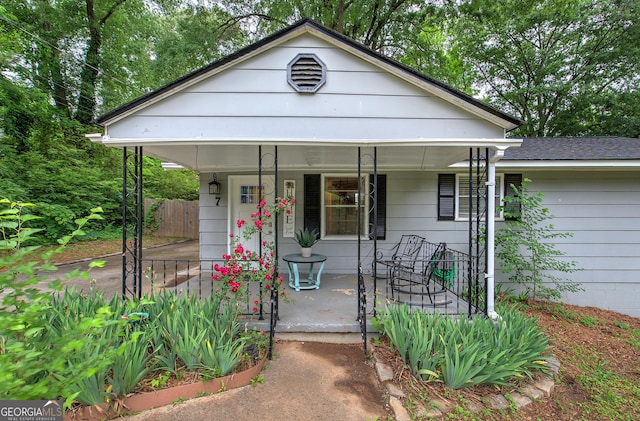 7 Valley View Dr, Cartersville, GA 30120 - view of front of house with covered porch