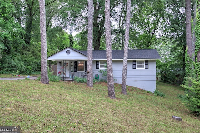 7 Valley View Dr, Cartersville, GA 30120 - single story home with a porch, a front yard, and roof with shingles