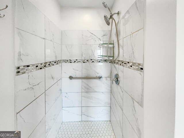 4922 Longview Walk, Decatur, GA 30035 - full bathroom with tiled shower