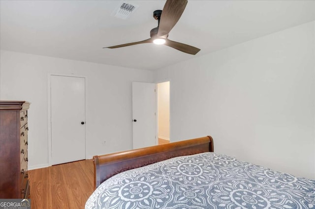 1380 Heritage Glen Dr, Marietta, GA 30068 - bedroom with wood finished floors and a ceiling fan