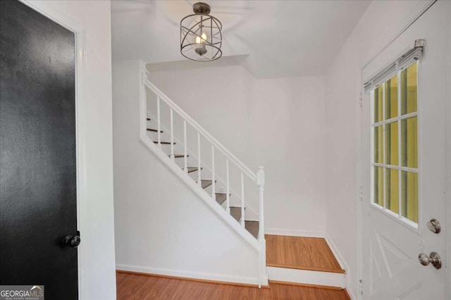 1380 Heritage Glen Dr, Marietta, GA 30068 - staircase featuring wood finished floors and baseboards