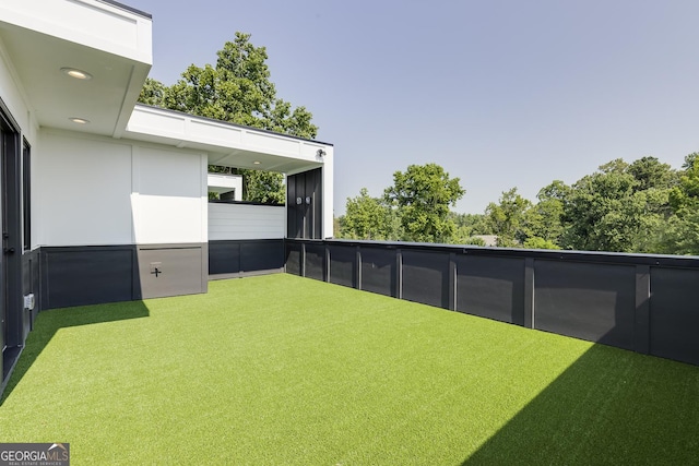 1968 8th St, Chamblee, GA 30341 - view of yard