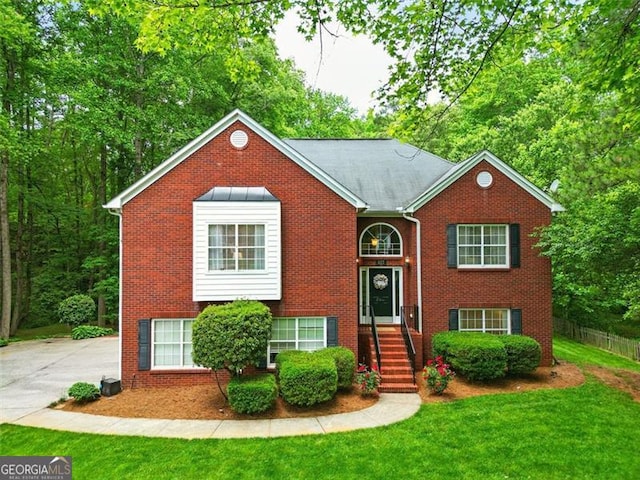 827 Pinehurst Dr, Woodstock, GA 30188