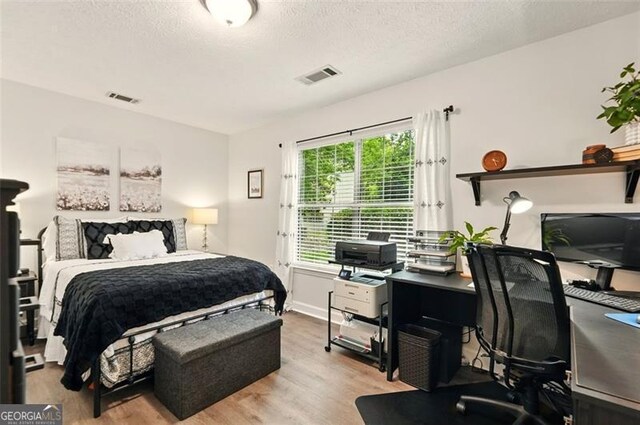 827 Pinehurst Dr, Woodstock, GA 30188