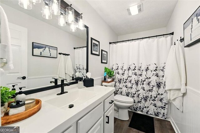 827 Pinehurst Dr, Woodstock, GA 30188