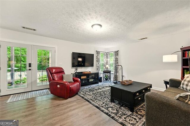 827 Pinehurst Dr, Woodstock, GA 30188