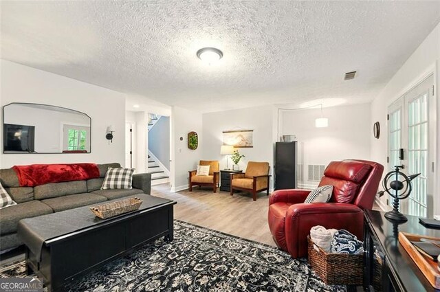 827 Pinehurst Dr, Woodstock, GA 30188