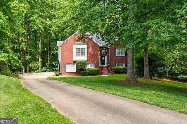 827 Pinehurst Dr, Woodstock, GA 30188