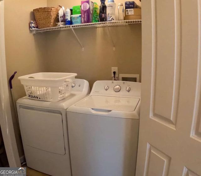 805 Pleasant Hill Rd NW Unit 343, Lilburn, GA 30047 - laundry room featuring washer and clothes dryer