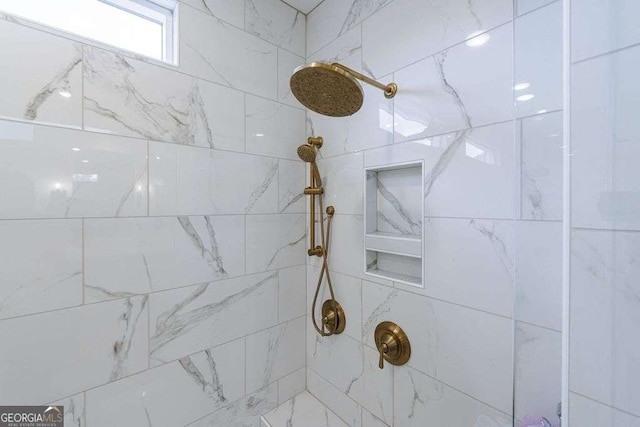 4992 Concert Ln, Marietta, GA 30066 - full bath featuring a tile shower