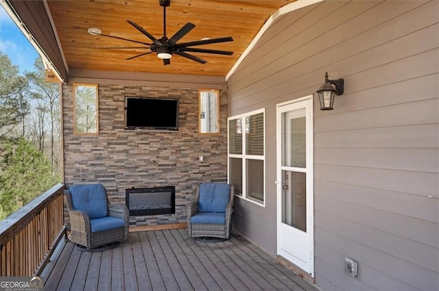 541 Glen Abbey Cir, Mableton, GA 30126 - deck with a ceiling fan