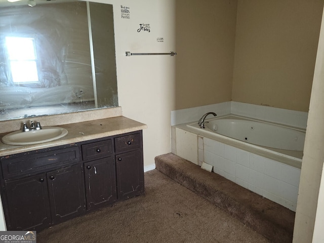 1094 Reynolds Ct, Morrow, GA 30260 - bathroom featuring a whirlpool tub and vanity