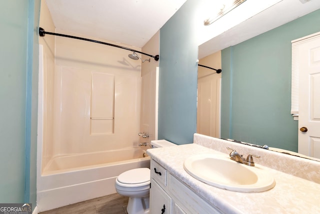 1405 Lumpkin County Pkwy, Dahlonega, GA 30533 - full bath featuring toilet, vanity, washtub / shower combination, and wood finished floors