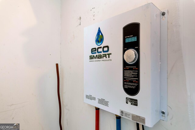 1405 Lumpkin County Pkwy, Dahlonega, GA 30533 - detailed view of water heater