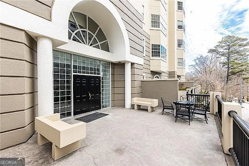 2499 Peachtree Rd Unit 108, Atlanta, GA 30305 - entrance to property with outdoor dining space