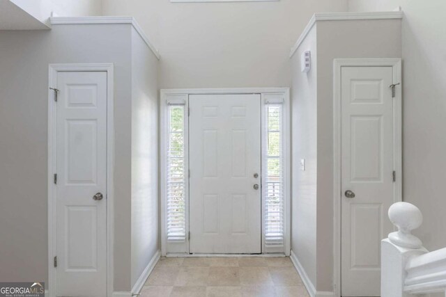 3075 Oakvale Hts, Decatur, GA 30034 - foyer entrance featuring baseboards
