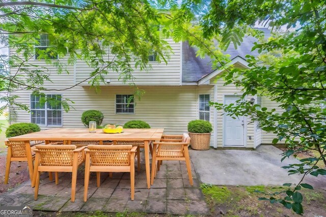 3075 Oakvale Hts, Decatur, GA 30034 - back of property featuring a patio