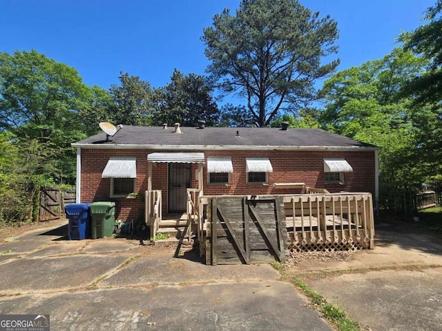 25 Candler Rd SE, Atlanta, GA 30317 - view of front of house with brick siding and fence