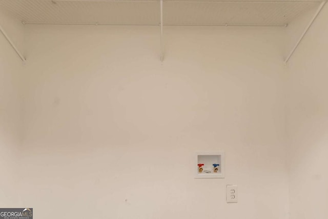 6015 Sumit Ct NW, Kennesaw, GA 30152 - laundry room featuring washer hookup