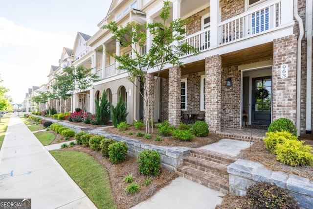 963 S On Main Dr, Woodstock, GA 30188 - view of property featuring a residential view