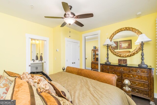 963 S On Main Dr, Woodstock, GA 30188 - bedroom with ensuite bath and a ceiling fan