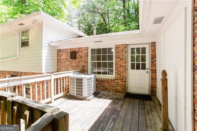 2620 Clairmont Rd, Atlanta, GA 30329 - deck with central AC