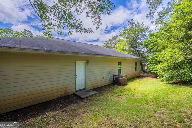 1808 Arkose Dr SE, Atlanta, GA 30316 - back of house with a lawn