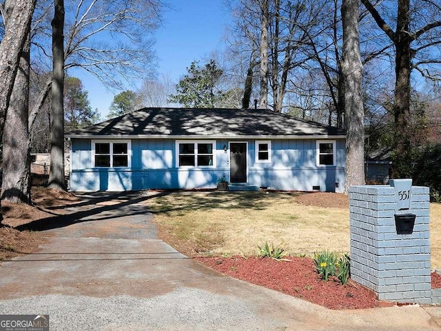 551 Floyd Dr SE, Smyrna, GA 30082 - ranch-style home featuring driveway and a front yard