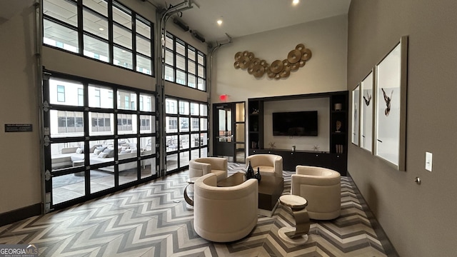 775 Juniper St NE Unit 612, Atlanta, GA 30308 - community lobby featuring a high ceiling
