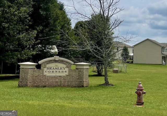 25 Harriet Dr, Lavonia, GA 30553 - community sign with a yard