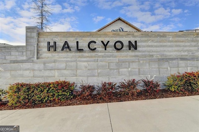 7435 Jamestown Dr, Alpharetta, GA 30005 - view of community sign