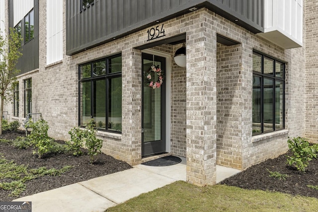 1954 8th St, Chamblee, GA 30341 - property entrance featuring brick siding