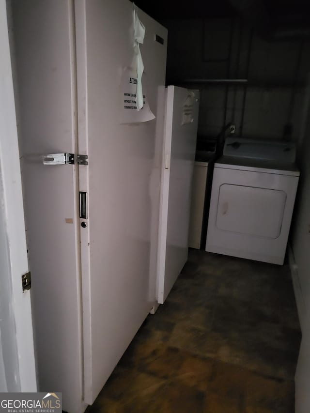 957 Astor Ave, Forest Park, GA 30297 - laundry room with washer / clothes dryer