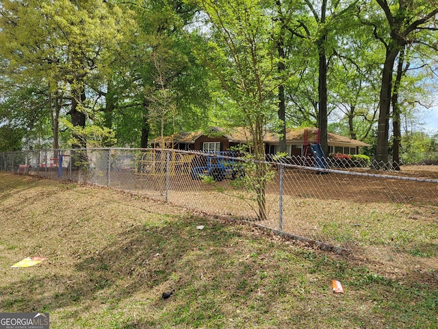 957 Astor Ave, Forest Park, GA 30297 - view of yard featuring fence