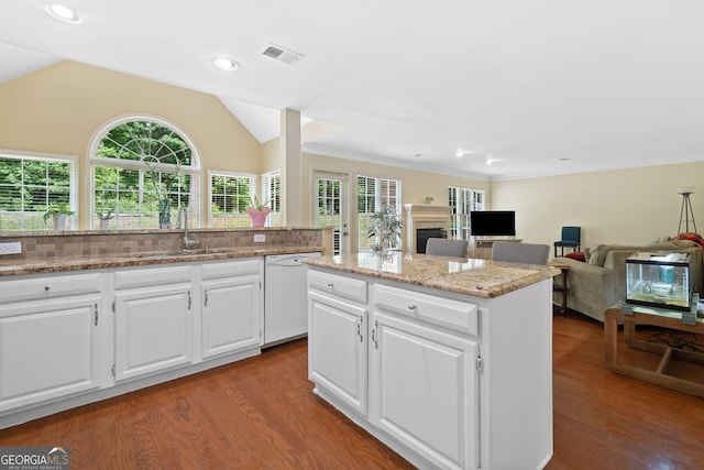 8035 Canter Ln, Alpharetta, GA 30009 - kitchen featuring a sink, dishwasher, dark wood-type flooring, a center island, and recessed lighting