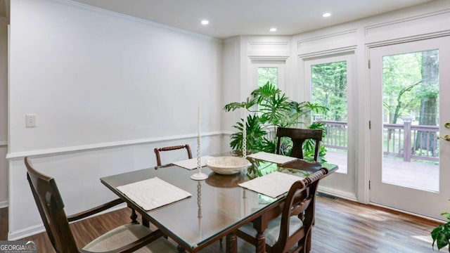 488 Mayapple Gln, Dawsonville, GA 30534 - dining room with wood finished floors, recessed lighting, crown molding, and baseboards