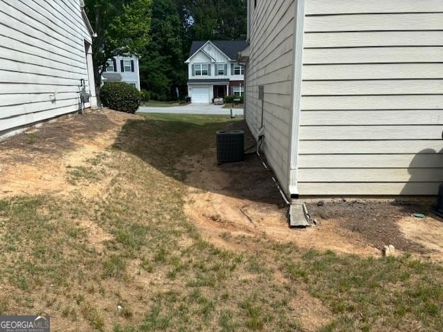 9515 Lakeview Rd, Union City, GA 30291 - view of yard featuring central air condition unit