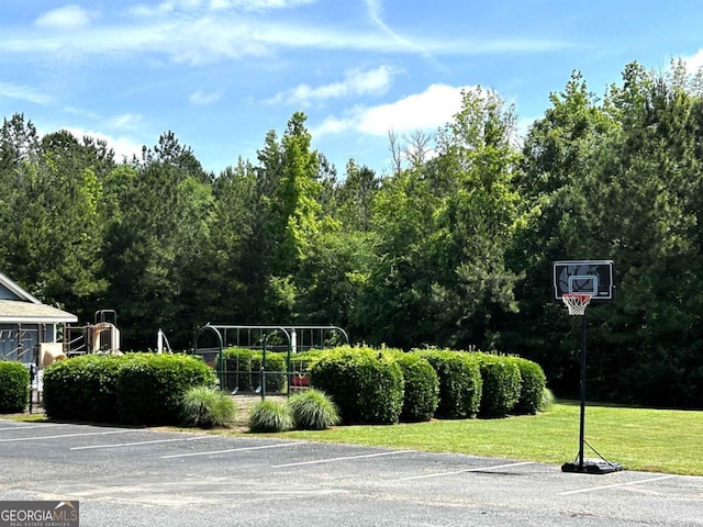 118 Garrett Dr, Eatonton, GA 31024 - exterior space with a yard