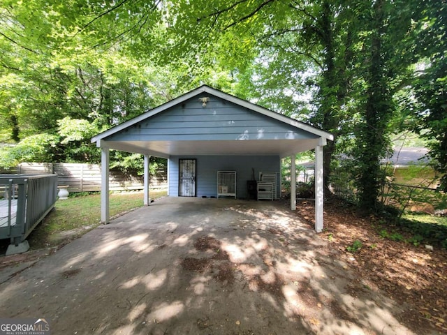 4 Kelso At Peyton Dr SW, Atlanta, GA 30311 - view of front facade featuring asphalt driveway and fence
