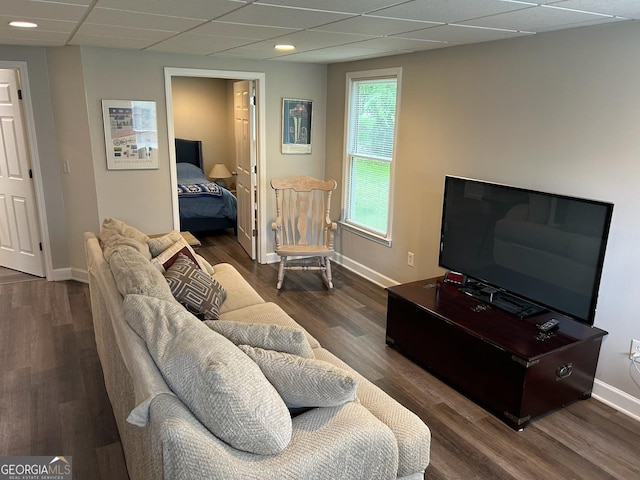 402 Hancock Ct, Woodstock, GA 30188 - living area featuring a drop ceiling, baseboards, and wood finished floors