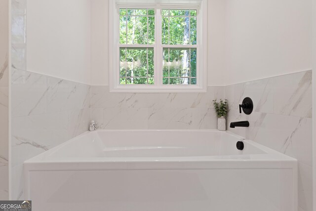 108 Branch Creek Rd, Woodbine, GA 31569 - full bath featuring a garden tub