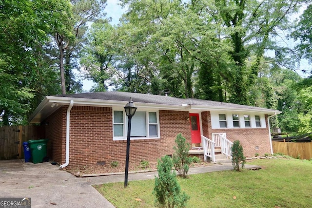 579 Kenridge Cir, Stone Mountain, GA 30083 - ranch-style home with brick siding